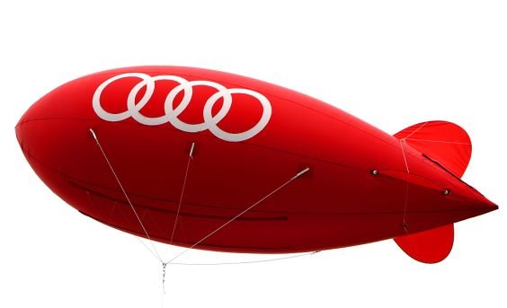 Pětimetrová vzducholoď AUDI na letošních "Promátorkách" Pětimetrová vzducholoď AUDI na letošních "Promátorkách"